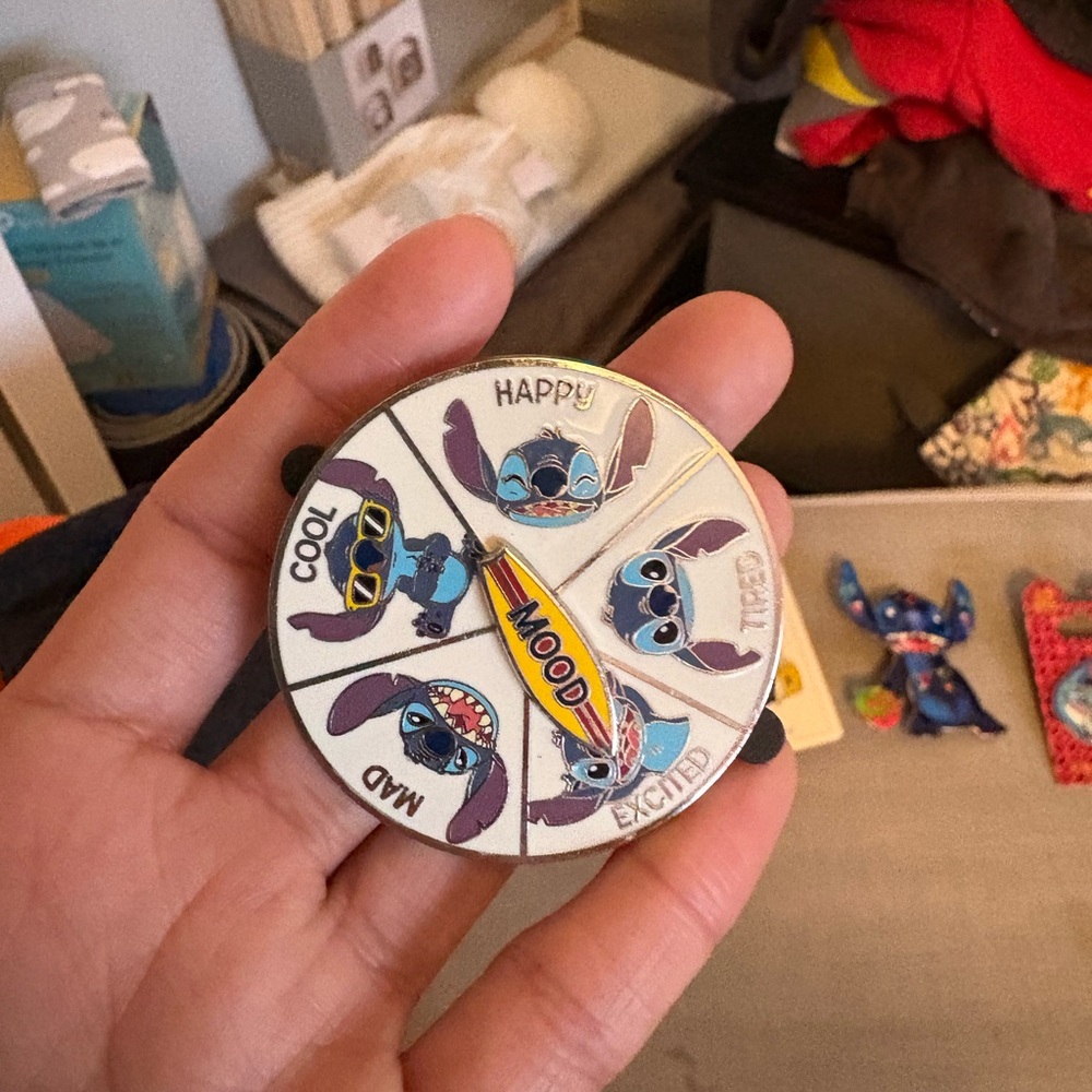Disney Stitch Mood Spinner Pin with Blue and Purple